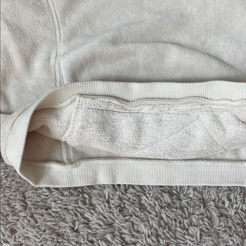 Athleta Girl Feelin ' Great 2.0 Sweatshirt - Picture 11 of 11